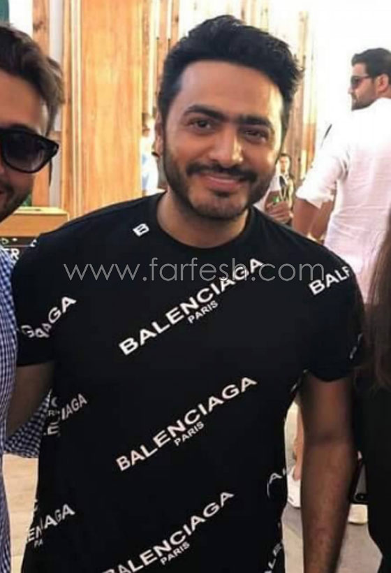 بعد الحرب بينهما، تامر حسني يرتدي نفس تي شيرت محمد رمضان! صورة رقم 3 بعد الحرب بينهما، تامر حسني يرتدي نفس تي شيرت محمد رمضان! صورة رقم 3