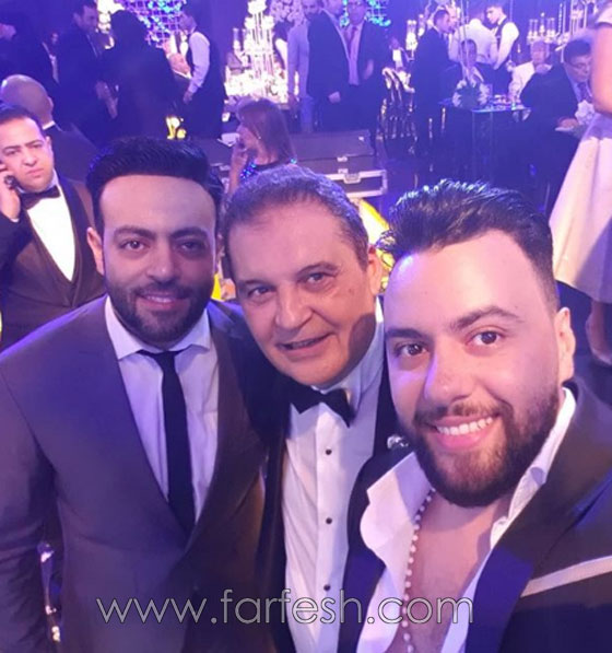  فيديو فرح ابن محسن جابر: تامر حسنى يغني مع مصطفى قمر وإيهاب توفيق   صورة رقم 1