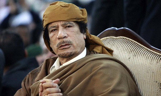 لأول مرة.. الكشف عن كيفية معرفة قتلة القذافي مكانه في يوم اغتياله صورة رقم 1