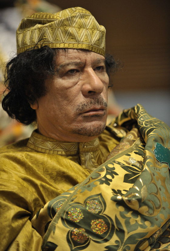 لأول مرة.. الكشف عن كيفية معرفة قتلة القذافي مكانه في يوم اغتياله صورة رقم 3