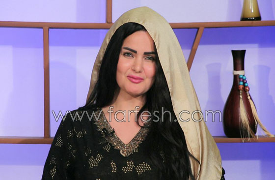 فيديو الراقصة سما المصري: تبت وسألتزم بالصلاة والقرآن! والجمهور لا يصدقها صورة رقم 7 فيديو الراقصة سما المصري: تبت وسألتزم بالصلاة والقرآن! والجمهور لا يصدقها صورة رقم 7