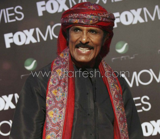 فيديو جنوني: منقبة (أو منقب!!) تقتحم المسرح وتقفز على عبدالله بالخير! صورة رقم 9