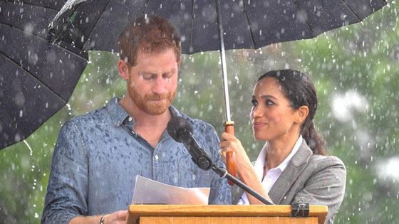 لماذا هاجم الجمهور اليسا بسبب ميغان ماركل والمظلة التي حملتها؟ صورة رقم 7 لماذا هاجم الجمهور اليسا بسبب ميغان ماركل والمظلة التي حملتها؟ صورة رقم 7