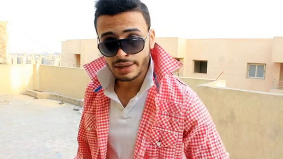 فنان مصري يقرر الانتحار ويودع محبيه باكيا في آخر فيديو له! صورة رقم 12