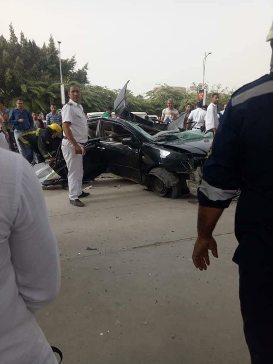 القاهرة: سقوط سيارة من جسر على طالبتين يودي بحياتهما صورة رقم 3