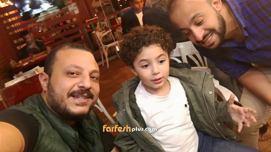 غضب طليق الراحلة غنوة لرؤيته ابنه يغني في المهرجانات (هات سيجارة)!  صورة رقم 6