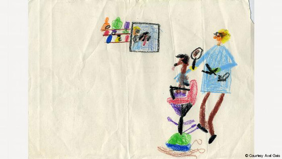 صور رسومات الطفولة لكبار الفنانين تكشف عن خيالهم وموهبتهم منذ الصغر صورة رقم 4 صور رسومات الطفولة لكبار الفنانين تكشف عن خيالهم وموهبتهم منذ الصغر صورة رقم 4
