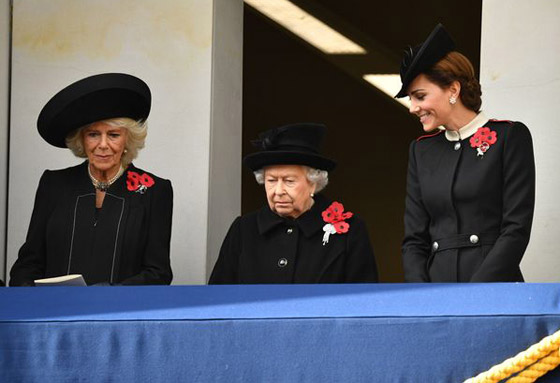 لماذا لم تقف ميغان ماركل بجانب العائلة المالكة في (يوم الذكرى)؟ صورة رقم 4