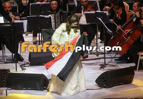 فيديو وصور: ماجدة الرومي تختتم مهرجان الموسيقى العربية بالقاهرة بأروع الأغاني صورة رقم 12