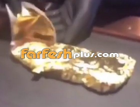 لماذا هاجمت السورية اصالة الكويتي عيسى المرزوق لتناوله اللحم بالذهب؟ صورة رقم 4 لماذا هاجمت السورية اصالة الكويتي عيسى المرزوق لتناوله اللحم بالذهب؟ صورة رقم 4