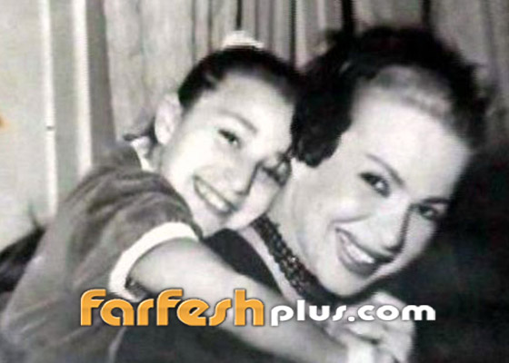 4 فنانات أنجبن في السر بدون زواج رسمي: زينة، هند، قمر وشريهان صورة رقم 3 4 فنانات أنجبن في السر بدون زواج رسمي: زينة، هند، قمر وشريهان صورة رقم 3