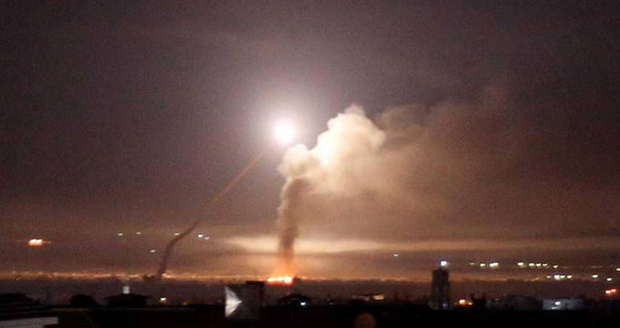 غارات إسرائيلية تستهدف مواقع إيرانية داخل الأراضي السورية صورة رقم 1