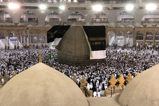 تعرفوا الى 3 نساء كسون الكعبة على مر التاريخ..! صورة رقم 2