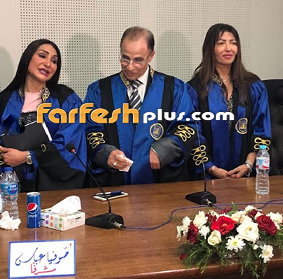 بالفيديو: الفنانة الكويتية أحلام تحتفل بحصولها على شهادة الدكتوراة صورة رقم 4 بالفيديو: الفنانة الكويتية أحلام تحتفل بحصولها على شهادة الدكتوراة صورة رقم 4
