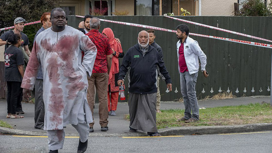 فيديو: اللحظات الأولى بعد إطلاق النار في مسجد لينوود بنيوزيلندا صورة رقم 13
