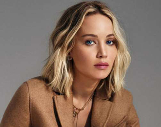 نجوم دخلوا موسوعة غينيس منهم سمية الخشاب، عمرو دياب، صباح وشاكيرا صورة رقم 7 نجوم دخلوا موسوعة غينيس منهم سمية الخشاب، عمرو دياب، صباح وشاكيرا صورة رقم 7