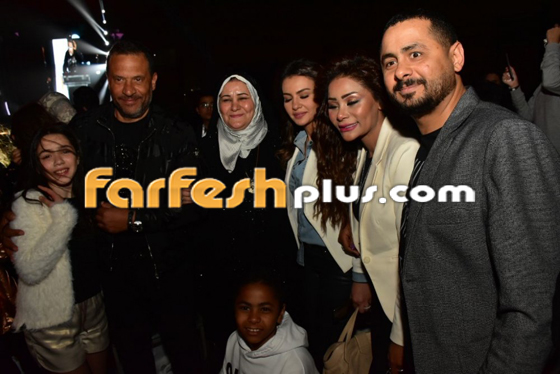 فيديو وصور أول حفل لمحمد رمضان: اقتحم المسرح بدراجة وغير ملابسه 8 مرات صورة رقم 5 فيديو وصور أول حفل لمحمد رمضان: اقتحم المسرح بدراجة وغير ملابسه 8 مرات صورة رقم 5