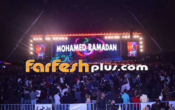 فيديو وصور أول حفل لمحمد رمضان: اقتحم المسرح بدراجة وغير ملابسه 8 مرات صورة رقم 31 فيديو وصور أول حفل لمحمد رمضان: اقتحم المسرح بدراجة وغير ملابسه 8 مرات صورة رقم 31