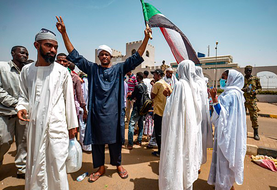 لن ينساه السودان.. تفاصيل يوم الجمعة الدراماتيكي صورة رقم 10