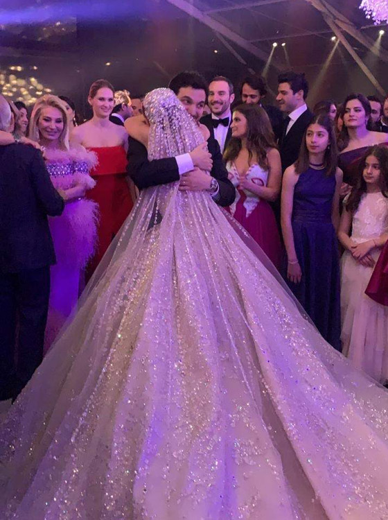 فيديو وصور زفاف ابن مُدير بنك لبنان بـ5 ملايين دولار وفستان العروس أسطوري صورة رقم 2