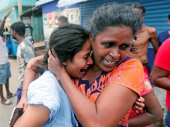 بالفيديو: لحظة دخول انتحاري سريلانكا إلى الكنيسة صورة رقم 9