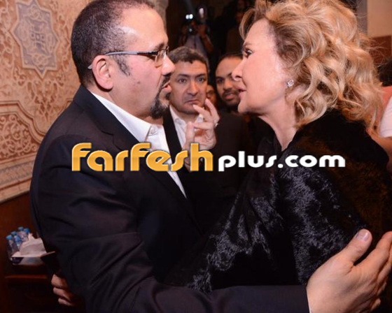 لماذا غضب الجمهور من هشام عباس وصور عزاء والدته! صورة رقم 20 لماذا غضب الجمهور من هشام عباس وصور عزاء والدته! صورة رقم 20