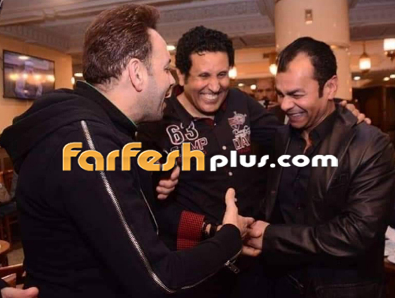 لماذا غضب الجمهور من هشام عباس وصور عزاء والدته! صورة رقم 5 لماذا غضب الجمهور من هشام عباس وصور عزاء والدته! صورة رقم 5