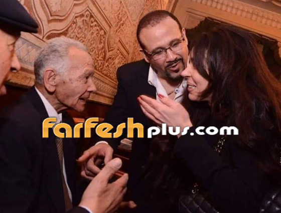 لماذا غضب الجمهور من هشام عباس وصور عزاء والدته! صورة رقم 2 لماذا غضب الجمهور من هشام عباس وصور عزاء والدته! صورة رقم 2