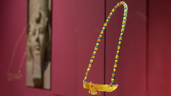 170 قطعة من ذهب الفراعنة بمصر القديمة في معرض أثري ألماني صورة رقم 4