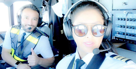 فيديو وصور أول امرأة سعودية تقود رحلة جوية رسمية بالمملكة صورة رقم 2