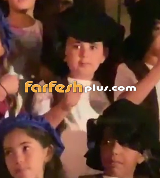 بالفيديو: أولاد أصالة يغنون احدى اغنياتها في حفل مدرسي صورة رقم 7 بالفيديو: أولاد أصالة يغنون احدى اغنياتها في حفل مدرسي صورة رقم 7