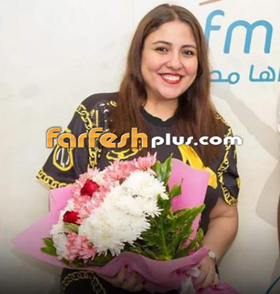فيديو: مي كساب تكشف عن سر زيادة وزنها: أنا حامل في الشهر الخامس صورة رقم 7 فيديو: مي كساب تكشف عن سر زيادة وزنها: أنا حامل في الشهر الخامس صورة رقم 7