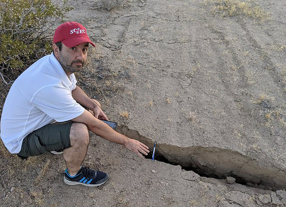 بالفيديو والصور: زلزال بقوة 7.1 يضرب جنوب ولاية كاليفورنيا صورة رقم 17