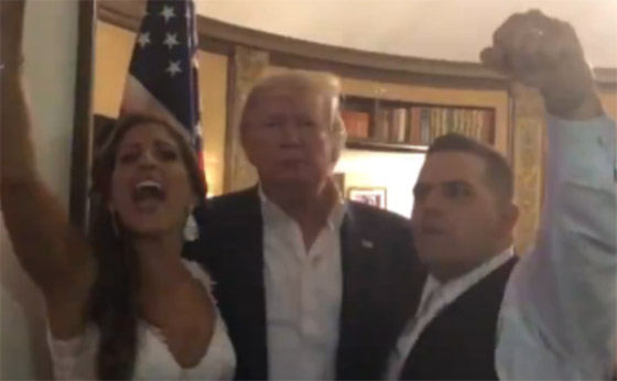 دونالد ترامب يفاجئ عروسين بحضور حفل زفافهما صورة رقم 9