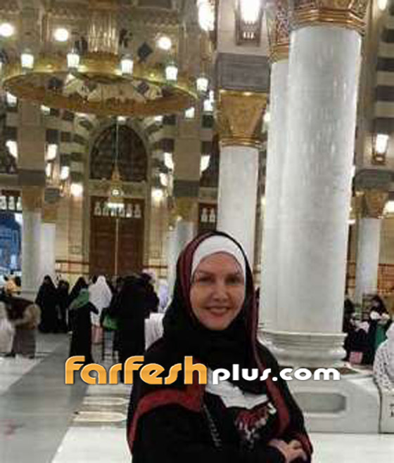 أبرز صور النجمات والفنانات يؤدين مناسك العمرة في الحرم المكي صورة رقم 20
