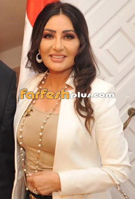 بالفيديو: شابة تونسية صغيرة تبكي بسبب هذه الفنانة.. ما السبب؟ صورة رقم 6 بالفيديو: شابة تونسية صغيرة تبكي بسبب هذه الفنانة.. ما السبب؟ صورة رقم 6