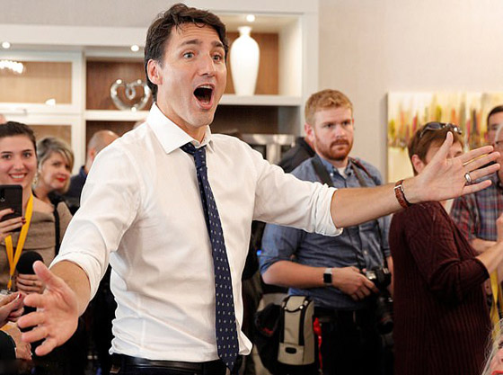 صورة لترودو رئيس وزراء كندا متنكرا بزي عنصري تهزه وتهدد منصبه! صورة رقم 10