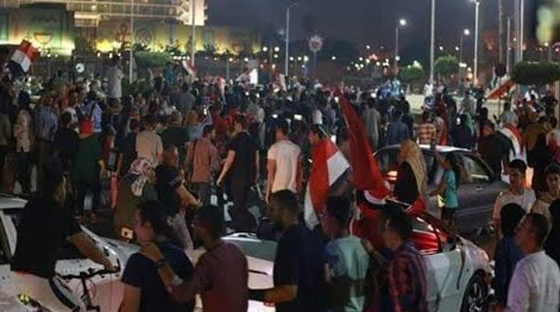  مظاهرات قرب ميدان التحرير ضد رئيس مصر عبدالفتاح السيسي صورة رقم 2