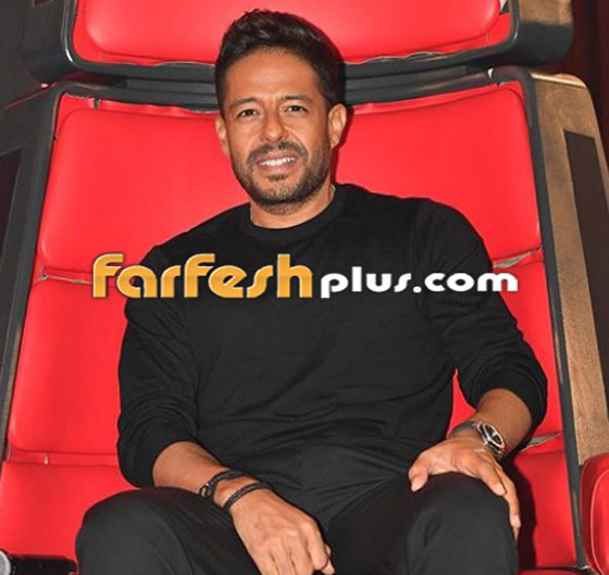 فيديو: بكاء محمد حماقي على المسرح بسبب صورة والده الراحل! صورة رقم 20 فيديو: بكاء محمد حماقي على المسرح بسبب صورة والده الراحل! صورة رقم 20