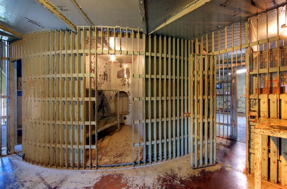 تعرفوا إلى السجون الدوارة (سجون قفص السنجاب) وقصة بنائها..! صورة رقم 3