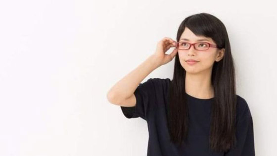 لماذا تحظر شركات يابانية على العاملات بها ارتداء النظارات الطبية؟ صورة رقم 4