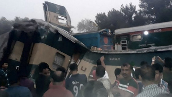 مأساة بنغلادش.. مقتل وإصابة العشرات في تصادم قطارين! فيديو صورة رقم 7