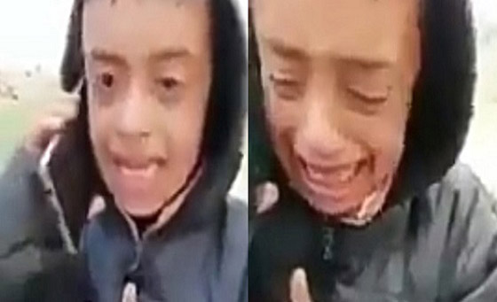 فيديو يشعل الغضب لشخص يستهزئ بطفل عراقي يتيم الأم ويوهمه بمحادثتها! صورة رقم 2