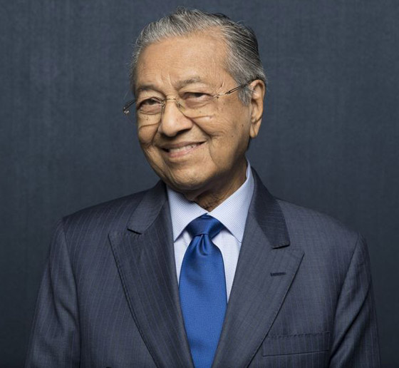 استقالة رئيس وزراء ماليزيا مهاتير محمد بعد محاولة شركائه إسقاط الحكومة صورة رقم 15
