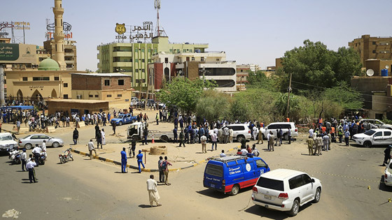 نجاة رئيس الوزراء السوداني عبد الله حمدوك من محاولة اغتيال في الخرطوم صورة رقم 5