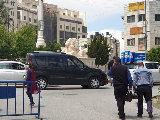 لا تباعد ولا كمامات بأسواق فلسطين.. فهل انتهى كورونا؟ صورة رقم 5