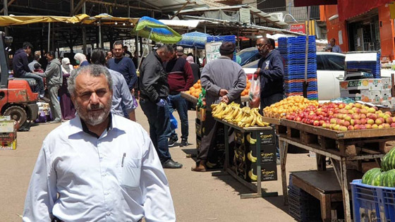 لا تباعد ولا كمامات بأسواق فلسطين.. فهل انتهى كورونا؟ صورة رقم 2