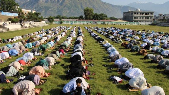 عيد الفطر 2020: المسلمون حول العالم يحتفلون رغم عدوى كورونا صورة رقم 13