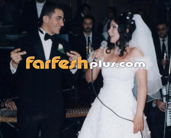 أحمد حلمي ومنى زكي يحتفلان بعيد زواجهما الـ22.. صور ولقطات نادرة من حفل زفافهما صورة رقم 8