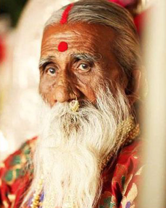 لم يأكل أو يشرب منذ سن الـ11.. وفاة يوغي هندي عن عمر 90 عاما! صورة رقم 12